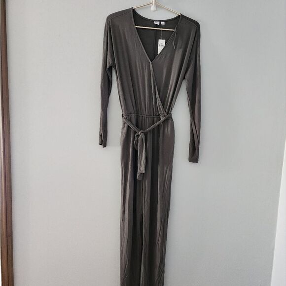 Gap Flounce Flutter Rock Gray Jumpsuit Women's size XS Pockets Mock Wrap - Picture 1 of 6